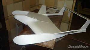 Экспериментальная авиамодель экраноплана «Волга» СВ – 248 из потолочной плитки
