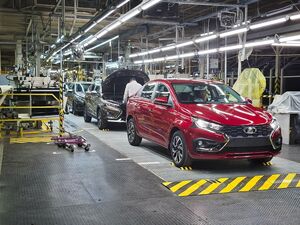 АвтоВАЗ сокращает рабочую неделю для сохранения коллектива на фоне спада продаж