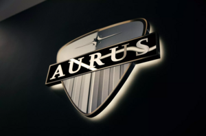 Aurus теперь шьёт — и просит за сумку как за китайский кроссовер