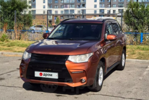В Горно-Алтайске продают яркий Mitsubishi Outlander с новым бампером и обновлениями