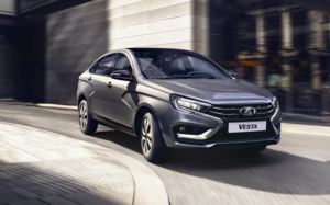 Десятилетие Lada Vesta: как изменилась модель и ее стоимость за годы