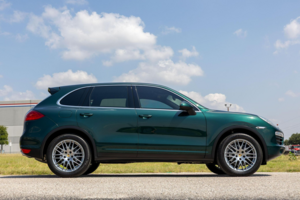 Редкий Porsche Cayenne 2014 года с механикой ушел за рекордную сумму на аукционе
