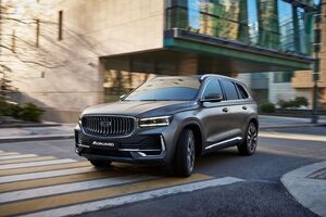 Geely Monjaro вновь среди лидеров продаж SUV в России