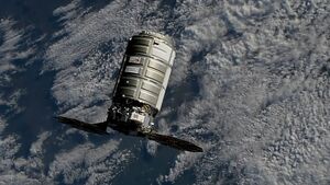 Космический грузовик для МКС получит автопилот и будет работать на Starlab