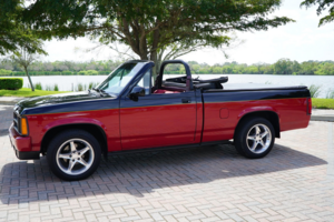Редкий кабриолет Dodge Dakota 1989 года выставлен на аукцион без минимальной цены