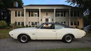 Редкий Oldsmobile 442 1969 года простоял почти 40 лет и все еще на ходу