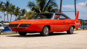 Редкий Plymouth Superbird с минимальным пробегом снова ищет нового владельца