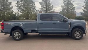Владелец продает почти новый Ford F-350 после 18 тысяч км пробега