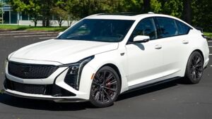 Владелец Cadillac CT5-V Blackwing расстался с машиной из-за угрозы развода