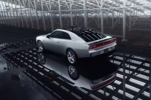 Dodge готовит загадочный концепт Charger для выставки SEMA 2025 в Лас-Вегасе