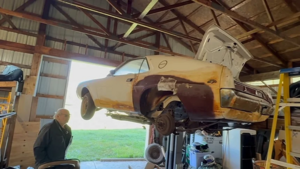 Редчайший AMC AMX Super Stock 1969 года найден спустя 55 лет простоя
