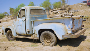 Редкий Ford F100 1955 года ожил после почти тридцати лет в пустыне