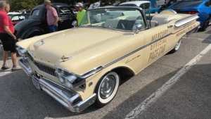 Редкий Mercury Turnpike Cruiser 1957 года простоял полвека и сохранил родную краску