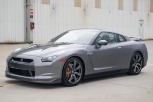 Редкий Nissan GT-R 2008 года с минимальным пробегом ушел с молотка на аукционе