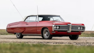 Редкий Pontiac Bonneville 1968 года с историей драг-рейсинга выставлен на аукцион