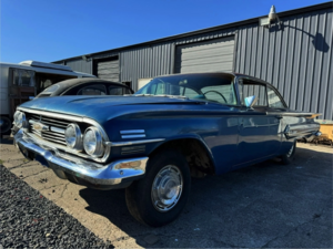Редкий Chevrolet Impala 1960 года без резерва вызвал ажиотаж на аукционе