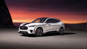 Ford представил спецверсию Mustang Mach-E GT California Special 2026 года