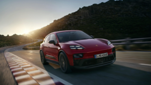 Porsche представил электрический Macan GTS с акцентом на драйв и спорт