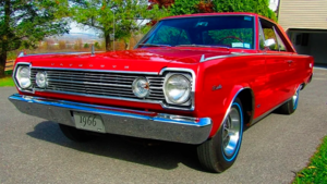 Редкий Plymouth Satellite Hemi 1966 года простоял 42 года без движения