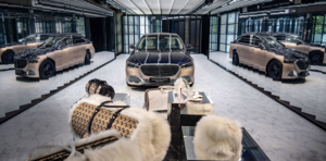 Мы изучили самый изысканный Maybach Haute Voiture и нашли в нем странные решения