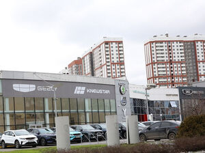 Число дилерских контрактов по легковым автомобилям в РФ с начала года выросло на 5%