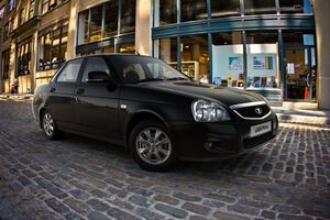Почти новый седан Lada Priora 2017 года продают по цене Lada Iskra