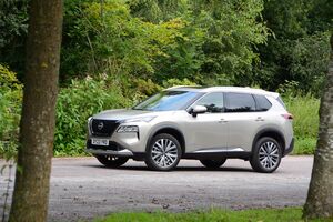 Nissan X-Trail снова доступен в России по цене ниже китайских конкурентов