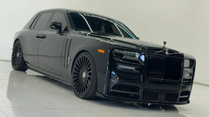 Эксклюзивный Rolls-Royce Phantom Mansory 2025 года за 82 миллиона рублей