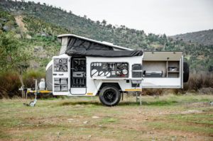 Nomad XL Camper: компактный дом на колесах с максимальной функциональностью и комфортом