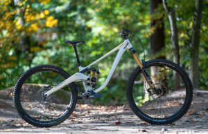 Priority Bicycles выходит на рынок эндуро MTB с новой моделью Vanth