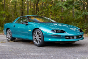 Редкий Chevrolet Camaro Z28 1994 года с пакетом Hennessey RS330 оказался с темным прошлым