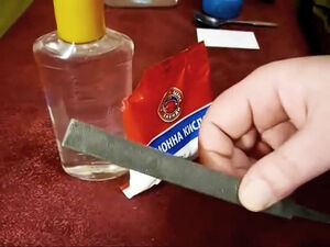 Как заточить и почистить напильник лимонной кислотой