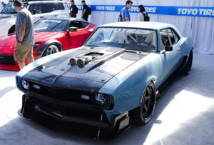 Уникальный дрифт-кабриолет Camaro 1968 с 650 л.с. стал сенсацией SEMA 2025
