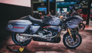 Harley-Davidson готовит Road Glide для гонок MotoGP со скоростью до 300 км/ч в 2025 году