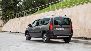 Продажи Lada Largus в России остановили из-за дефекта в рулевом управлении