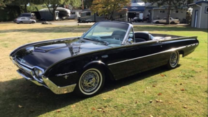 Редкий Ford Thunderbird 1962 года: автомобиль, который выбрал Элвис Пресли