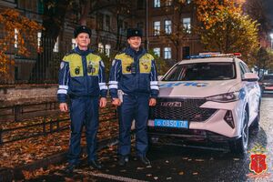 Как инспекторы ГИБДД спасли будущую маму в Петербурге