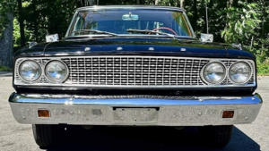Редкий Ford Fairlane 1963 года с уникальным пробегом и полной историей ищет нового владельца