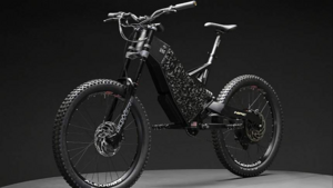 Электробайк Revolution от HPC разгоняется до мотоциклетных скоростей и не допускается на дороги