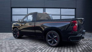 Специалисты из США превратили Chevrolet Silverado в идеальный заднеприводный пикап с механикой