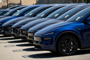 Tesla запускает краткосрочную аренду для борьбы с падением продаж электрокаров