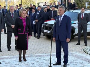 Российские LADA для таджикских школ: автомобили как инструмент дипломатии и образования