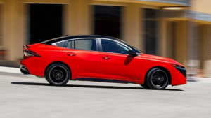 Nissan Sentra 2026: новый дизайн, старая техника и цена 1,8 млн рублей