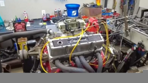 Сравнение моторов Chevy 400 и Ford 400: в чем отличия и какой мощнее