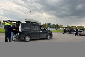 В России определили новые правила для эксплуатации автомобилей с правым рулем