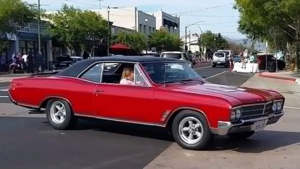 Легендарный Buick Skylark GS 1966 года: красный цвет и скрытая мощь под капотом