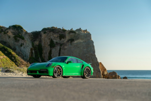 Рынок Porsche 992.1 Turbo S теряет контроль: цены на подержанные авто бьют рекорды