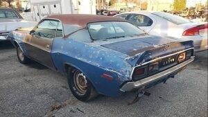 Два Dodge Challenger 1972 года ищут новых владельцев и шанс на вторую жизнь