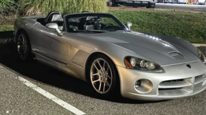 Стоит ли покупать Dodge Viper SRT-10 2003 года за 40 тысяч долларов