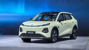 Changan Nevo Q05: электрокроссовер с запасом хода 506 км и ценой от 900 тыс рублей